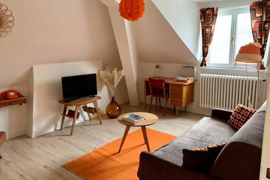 Appartement Vintage avec vue sur le château Pierrefonds Exterior foto